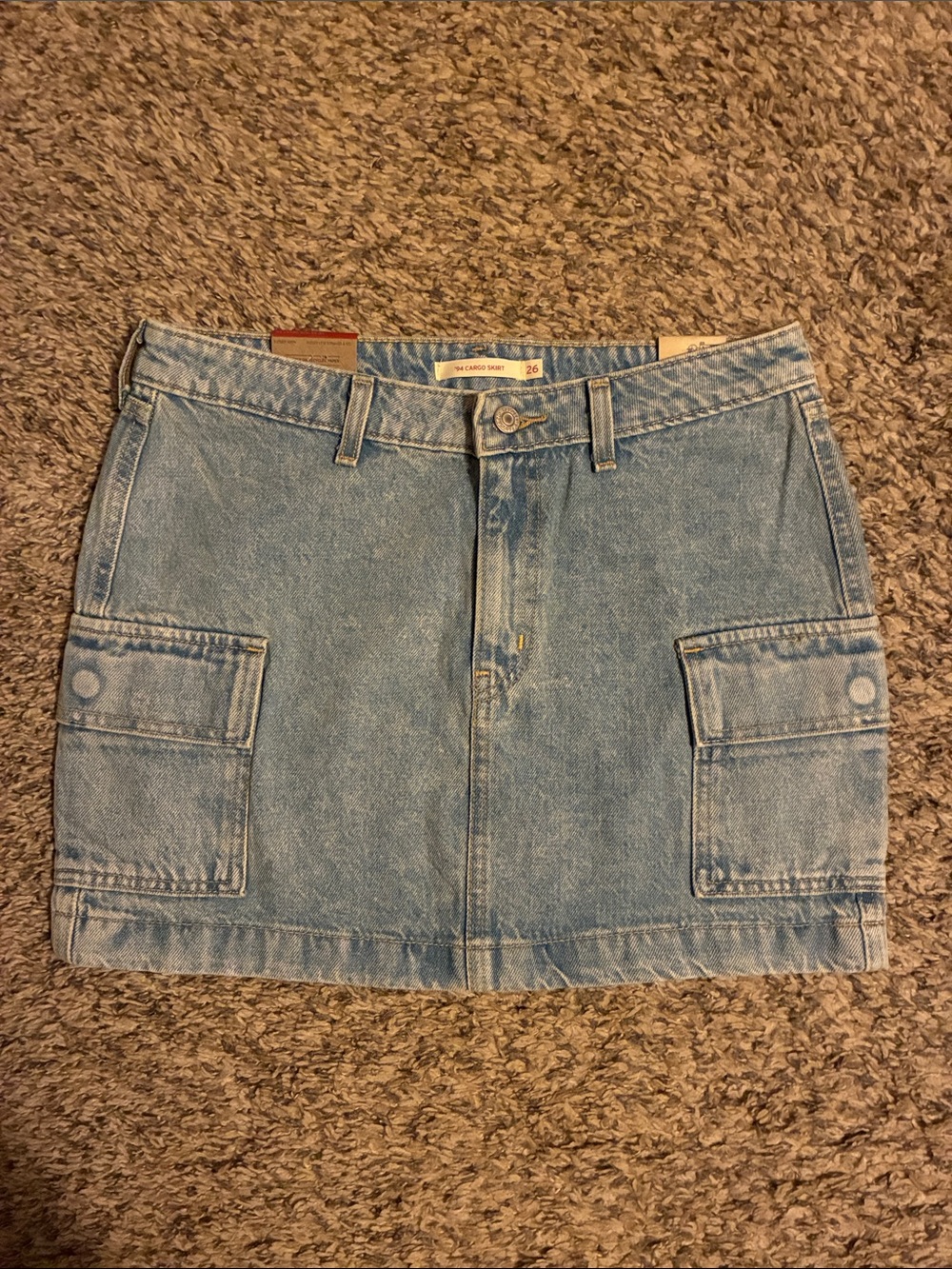 Levi’s ‘94 cargo mini skirt -size 26 NWT